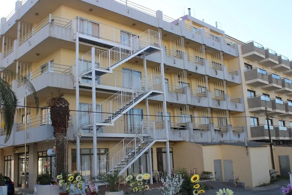 Bei Juan Mallorca Hostal S'Illot  Hostel S'Illot (Mallorca)