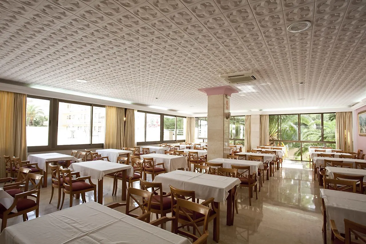 Bj Bei Juan Hostal S'Illot  España